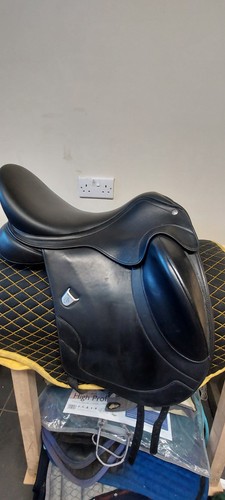 Bates arttiste dressage saddle - arttiste,