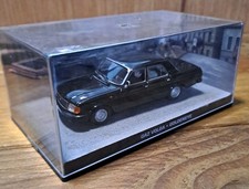 GAZ VOLGA #80 007 James Bond