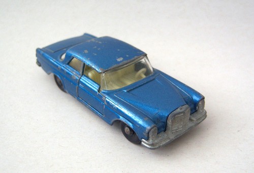 Matchbox mercedes 300se - 46,