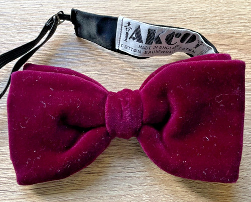 Akco velvet bow tie vintage - velvet,