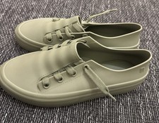 MELISSA SNEAKER  SHOES SIZE 5