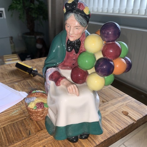 Royal doulton figure - doulton, old