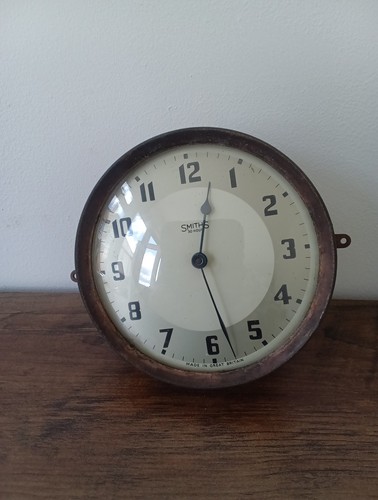 Vintage smiths hour - hour, clock