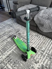 Maxi Micro Scooter Deluxe