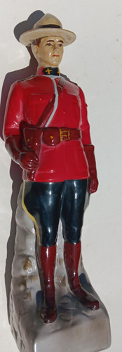 Vintage royal canadian - canadian, mounted