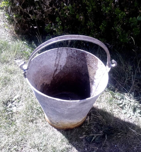 Vintage galvanised bucket - , with