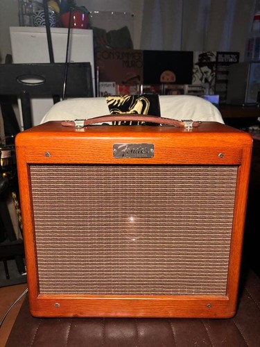 Rare fender japan - fender, wood
