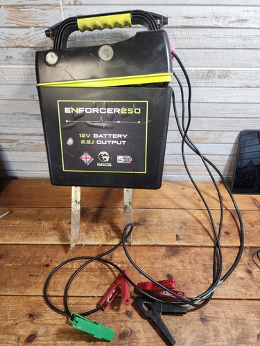 Mole electric fence protector - mole,