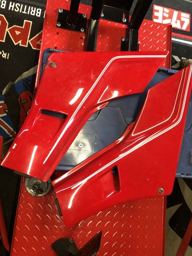 Honda vfr750 seat side - honda,