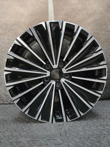 Refurbished genuine vw - refurbished, 17"