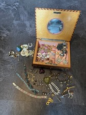 VINTAGE ITALIAN INLAID MUSIC