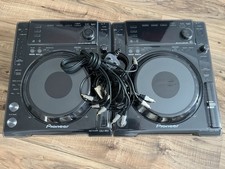 Pair of Pioneer CDJ-850 DJ