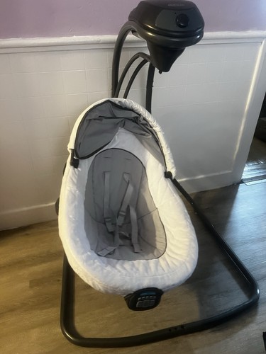 Graco oasis swing with soothe - graco,