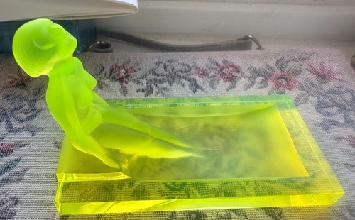 Art deco uranium glass - art,