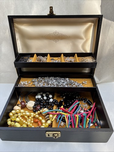 Vtg 1970s mele - jewelry, 3