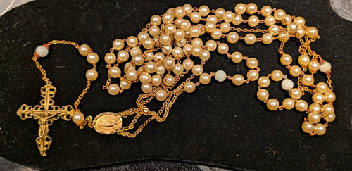 Gold tone faux pearl rosary - pearl,