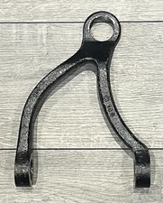 LTI/LTC TAXI Tx1 Tx2 Tx4 Metro RH O/S/F  NEW Top Wishbone Arm Only  2007-2015