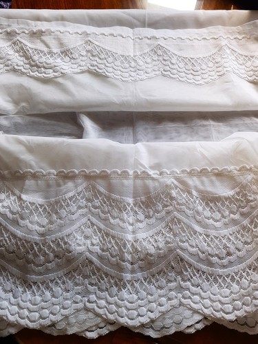 Unused vintage net lace - unused,