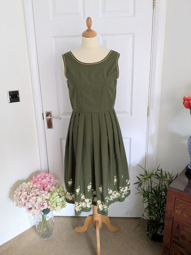 Vintage olive green - vintage,