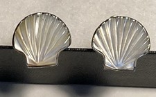 Vintage Scallop Shell Carved MOP Silver Plated Cuff links