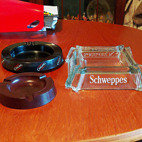 Schweppes glass ashtray - glass,