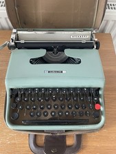 Vintage Olivetti Lettera 22
