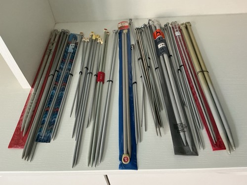 Assorted knitting needles - assorted,