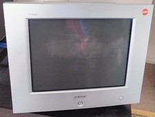 Sony Trinitron HMD-A220 17" Flat CRT Monitor – Retro Gaming VGA Display – RARE