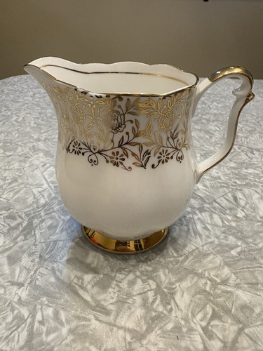 Vintage queen anne bone - queen,