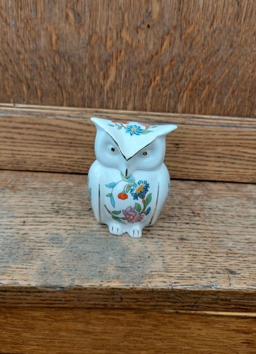 Aynsley pembroke owl - "pembroke",