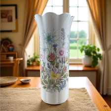 Aynsley Wild Tudor Fine Bone