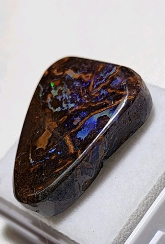 Australian boulder opal - boulder, 26.5