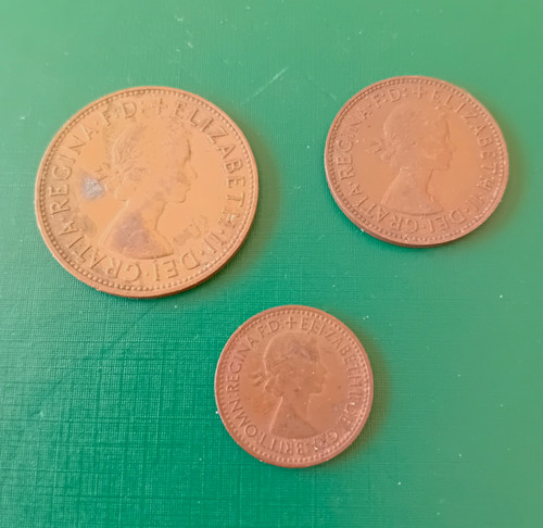 Three pre decimalgb queen - pre,