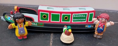 Born play rosie jim duck - born,
