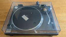 Technics SL-1210MK2 Turntable