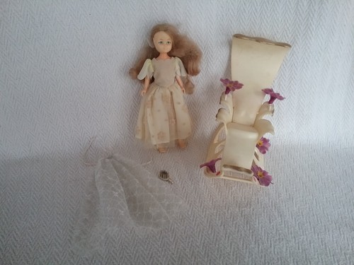 Vintage 1983 hornby - vintage, flower