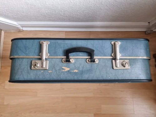Vintage blue suitcase - blue, with