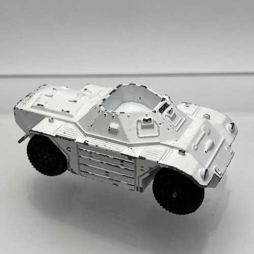 Dinky toys 680 ferret scout - dinky,