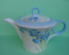 A Shelley Art Deco "Blue Iris"