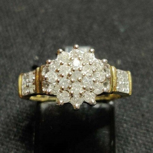 Round diamond cluster - diamond,