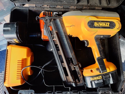 Dewalt 18v second - dewalt, nail