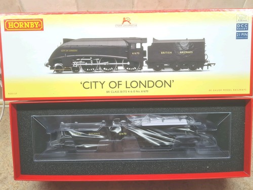 Hornby r30137 class b17 5 - br,