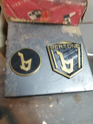 Bertone black and gold - black,