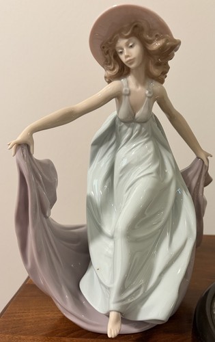 Lladro may dance porcelain - lladro,