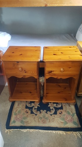 Pair bedside cupboards - of,