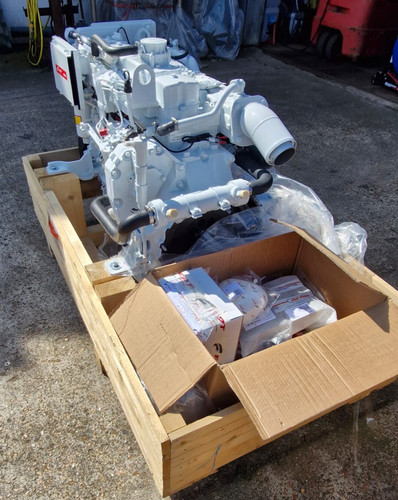 Iveco fpt n67 marine diesel - iveco,