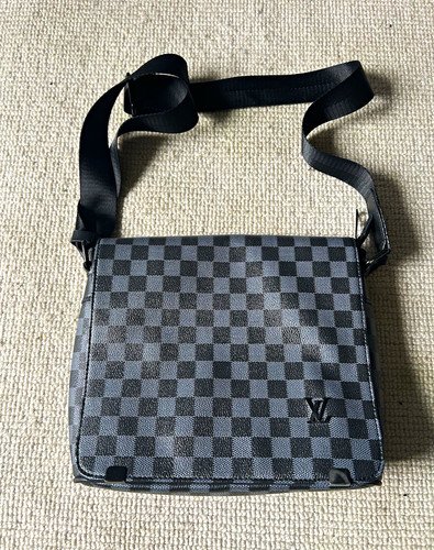 Louis vuitton damier checkered - louis,