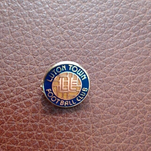 Luton town football club - luton, lapel