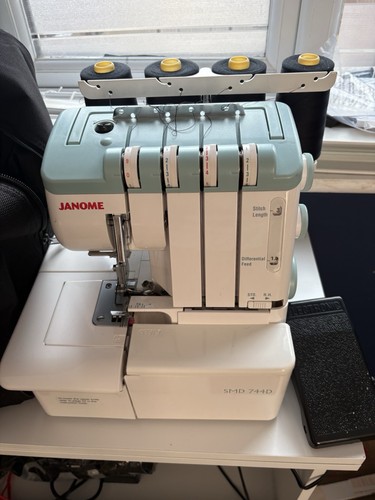 Janome overlocker 744d - overlocker, sewing