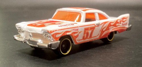 Hot wheels white plymouth - white,